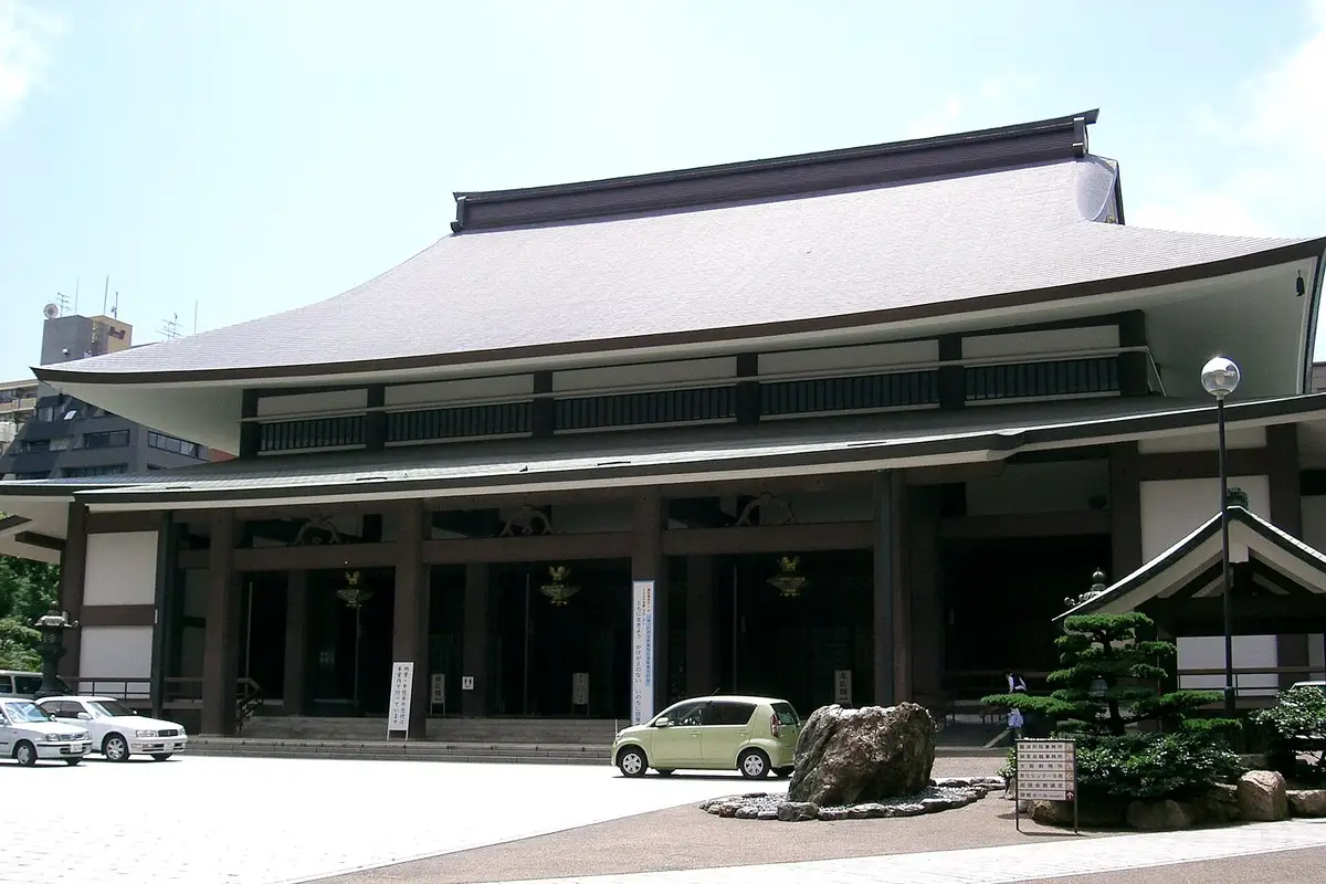 Namba Betsu-in Temple, Osaka