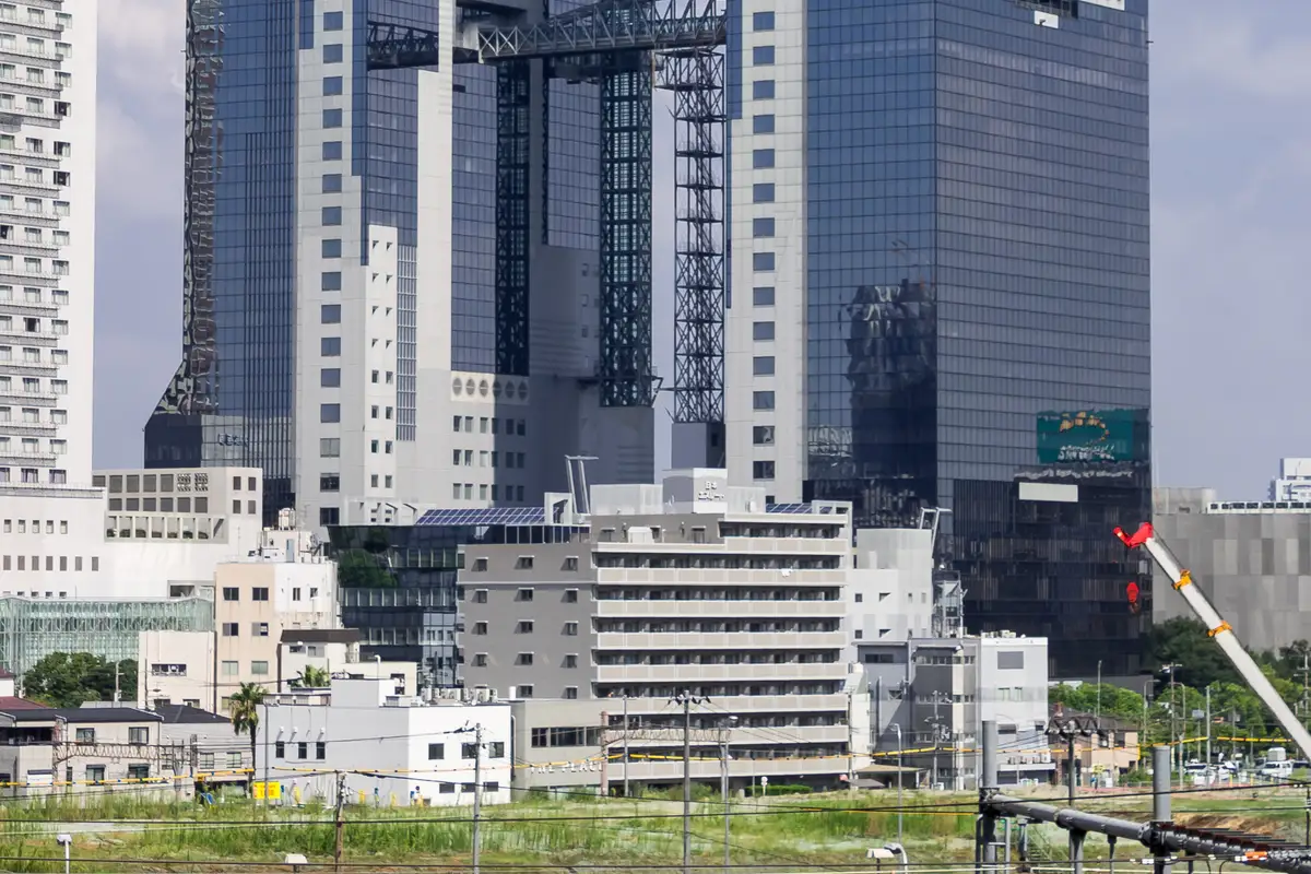 梅田蓝天大厦, 大阪
